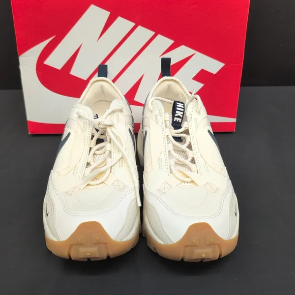 Nike TC 7900 Women’s Sneakers Shoes US 8.5 Pale Ivory Armory Navy DD9682 103 - Picture 4 of 13